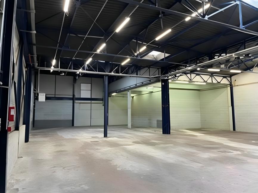 Local d'activité Vénissieux 1680m² Location local d'activité Vénissieux Rhône OLACT2109532 1